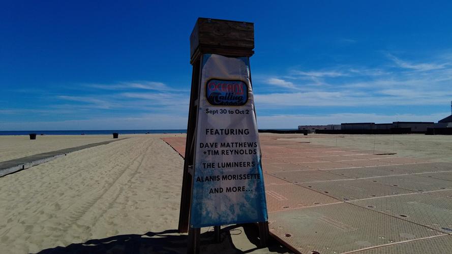 Artists Sign