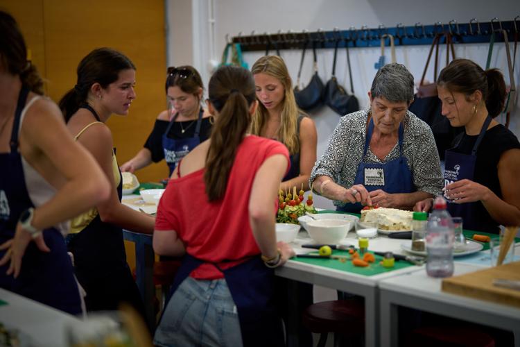 Spain Grandmas Cooking