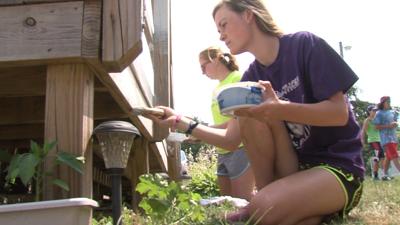 More than 250 teenagers Helping Those in Need in Delaware