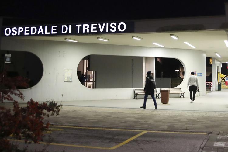 Milan Cortina Olympics Vonn Hospitalized