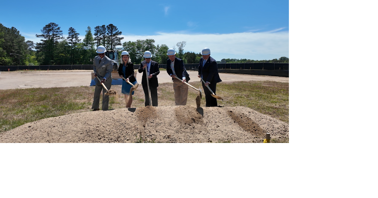 Virginia leaders break ground on new Accomack County airport hangar