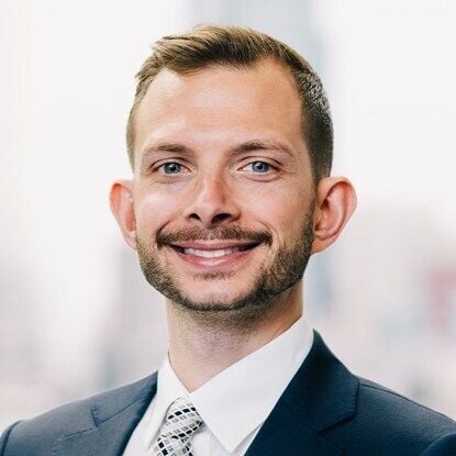Attorney Ian Piasecki of Phillips & Associates Invited to Multi-Million Dollar Advocates Forum