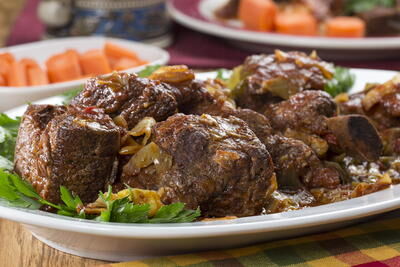 Slow-Cooker-Short-Ribs-and-Cabbage_ArticleImage-CategoryPage_ID-2130494