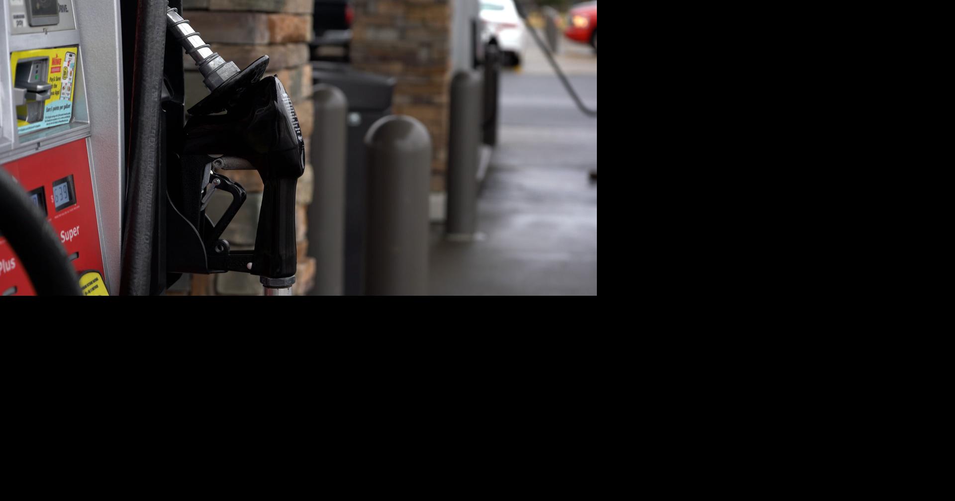 Gas prices hit 4 year low; Record high expected for travel this holiday season