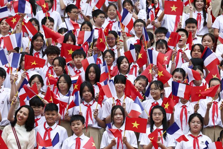 Vietnam France