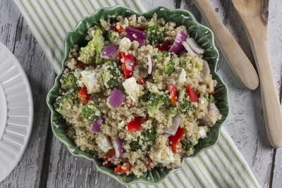 Quinoa-Vegetable-Salad_ArticleImage-CategoryPage_ID-1171038