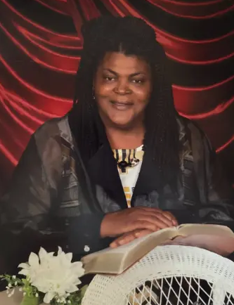 Gloria "Cakes" Jones