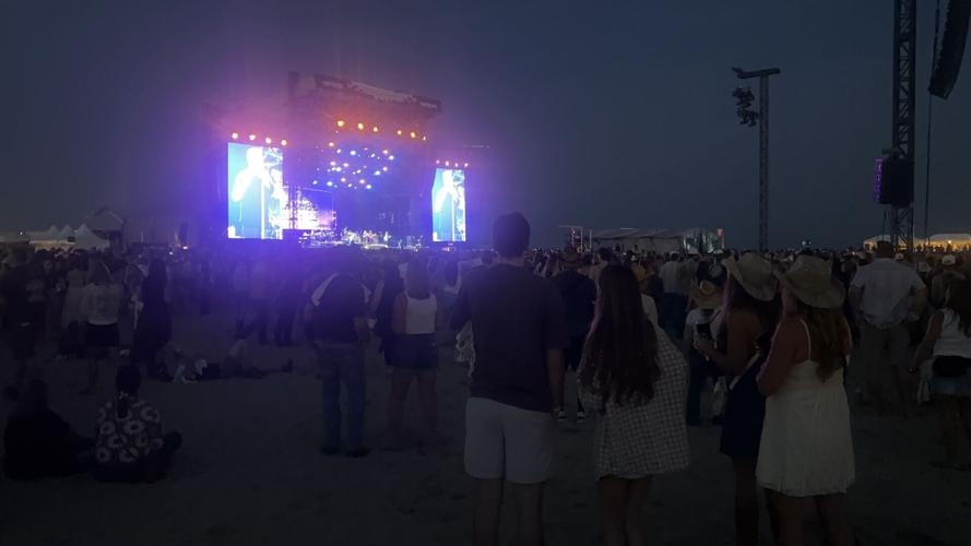 Night crowd