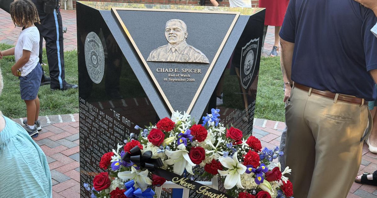 Georgetown honors Patrolman Chad Spicer 17 years after line-of-duty death