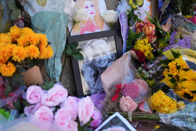Obit Dolly Parton Reaction