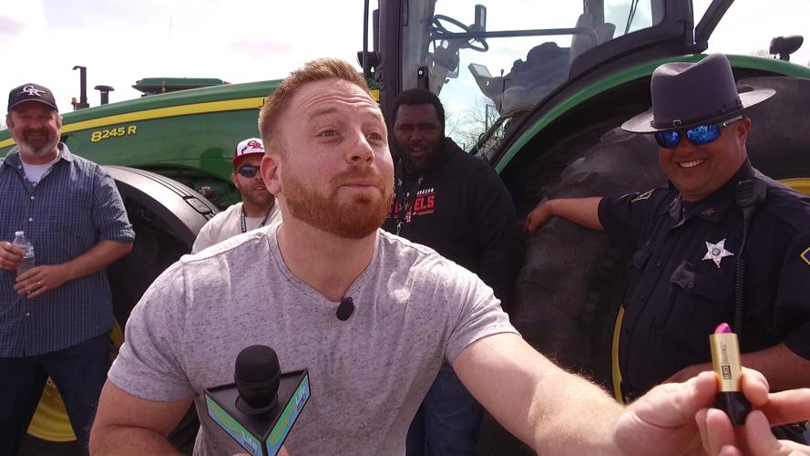 BEAU6376_01.00_01_57_04.Still002