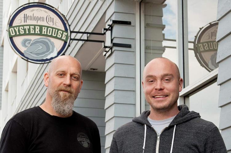 Henlopen-City-Oyster-House-Photo-4