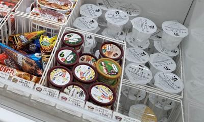Ice Cups Become a Summer Essential at Japanese Convenience Stores