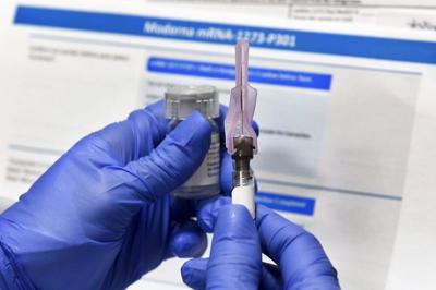 US Awaits Word on 2nd Vaccine as COVID-19 Outbreak Worsens