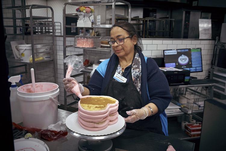 Walmart Cake Decorators