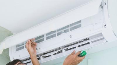 Comparing Central Air and Ductless Mini Splits for Home Cooling