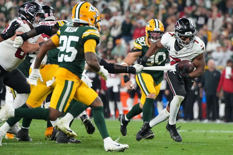 Falcons Packers Football