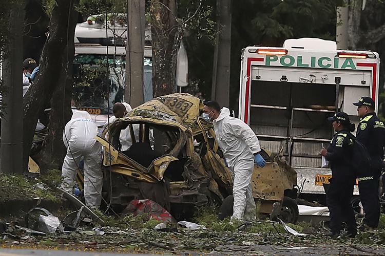 APTOPIX Colombia Bomb