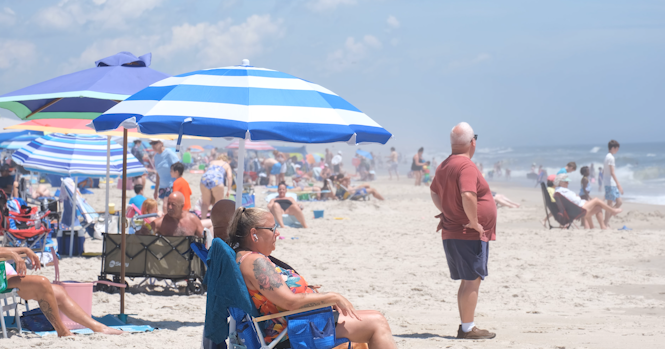 Sen. Tim Kaine Backs Push to Restore Lifeguards at Assateague Amid Safety Concerns