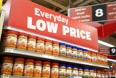 5 ways to save money on your weekly grocery trip with Hannaford