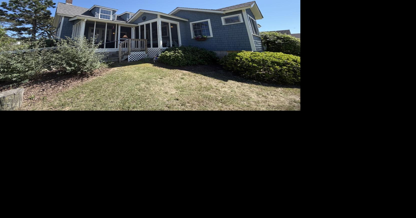 Cozy Bayfront Cottage | Chincoteague, VA