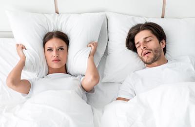 Does Sleeping on an Incline Help Snoring? Research-Backed Angles to Try