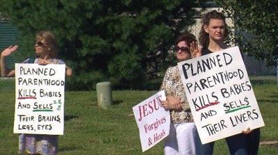 Pro-Lifers Picket Easton Planned Parenthood in Nationwide Protest