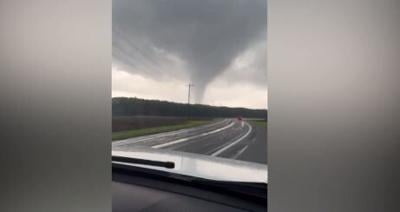 tornado 0630_2.JPG