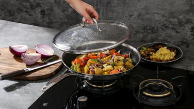 DELUXE Cookware Redefines Modern Cookware with Hybrid Technology