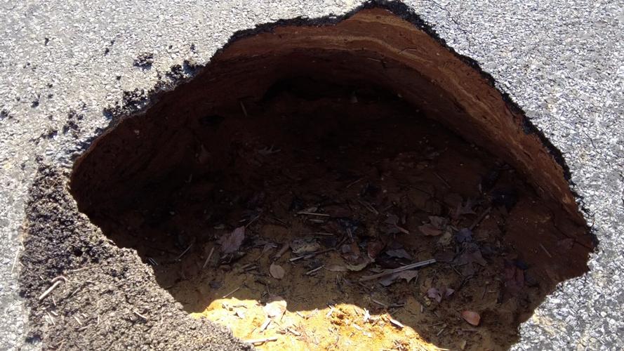 Gilpin Point Rd sinkhole