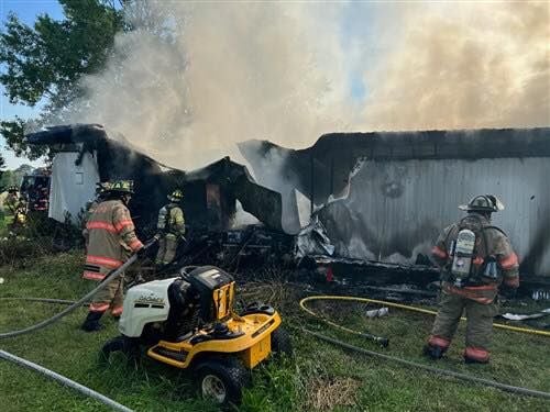 bishopville fire 0706_3.jpg