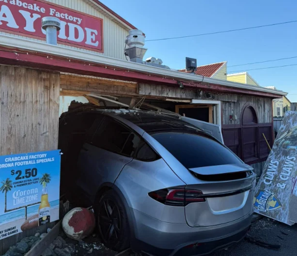 Crabcake Factory Bayside crash