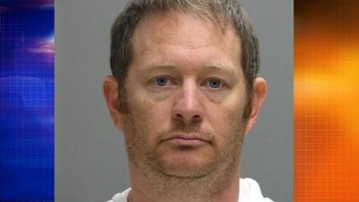 Secret Service Officer is Indicted in Sexting Case