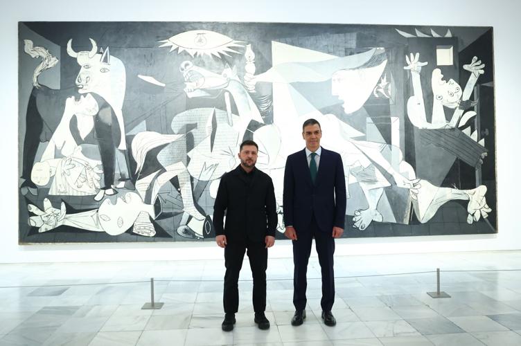 Spain Zelenskyy Guernica