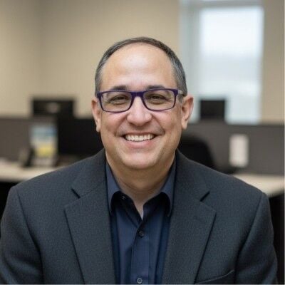Dan Leiva’s Amplified Earns Prestigious Kirkus Review, Cementing Its Place as a Definitive AI Leadership Manual