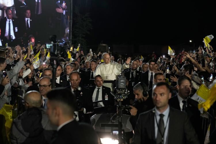 APTOPIX Lebanon Mideast Pope