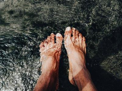 How Does a Foot Detox Bath Work? Wellness Experts Explain Process & Benefits