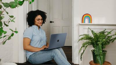 Can You Work During Addiction Recovery? Evening IOP Benefits For Professionals