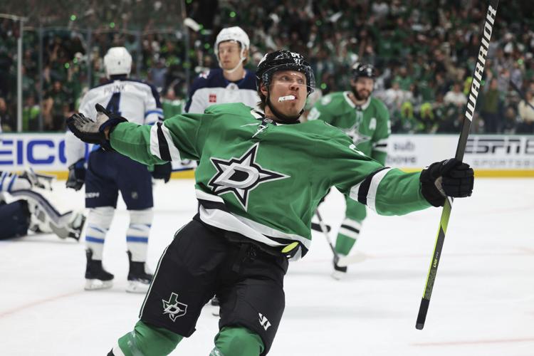 APTOPIX Jets Stars Hockey