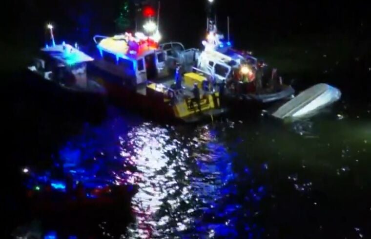 Updated: 4 Rescued After Boat Overturns Near Chesapeake Bay Bridge ...