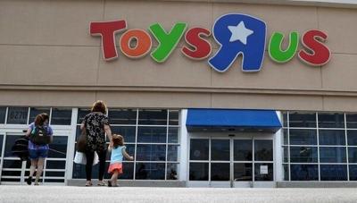 Without Toys R Us, 30,000 Jobs, a Black Hole for Toy Makers