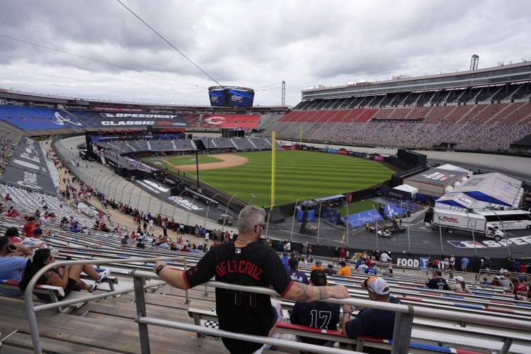 Reds Braves Baseball