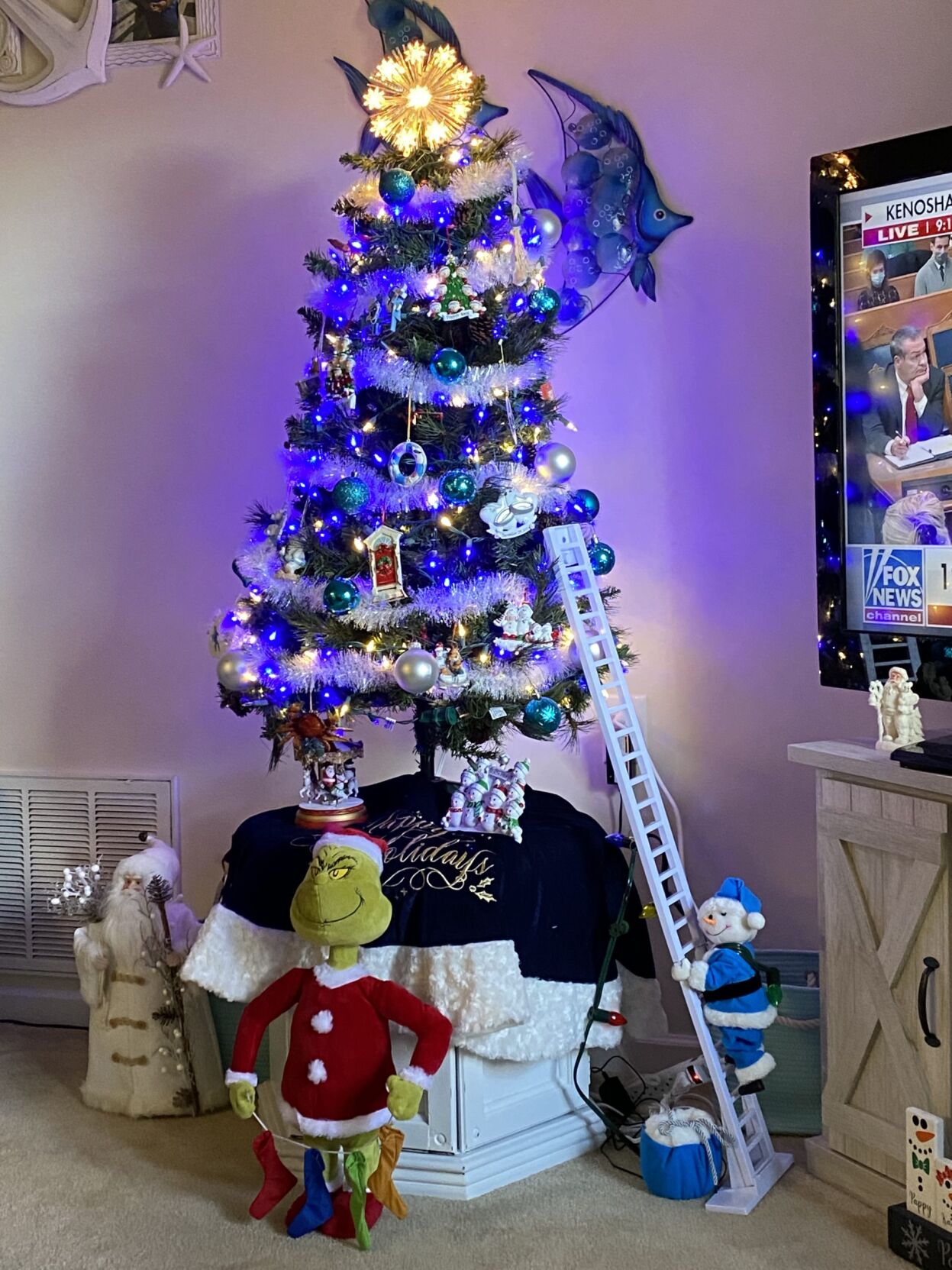 Bonnie and Gary Hatcher Christmas Tree, Salisbury