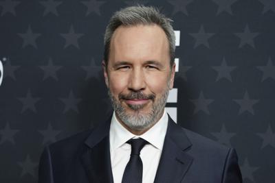 Film Bond Director