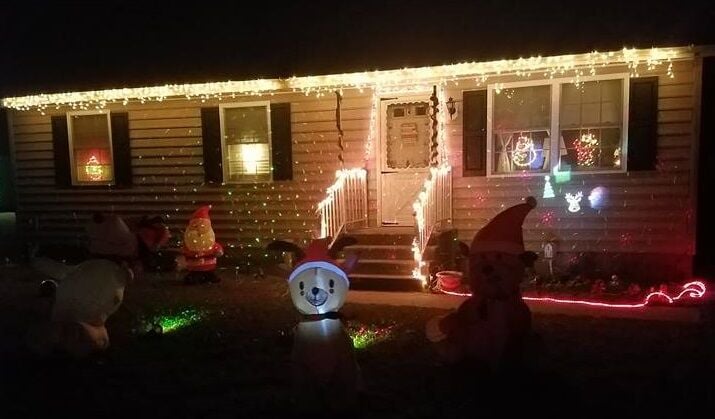 Doug-Dawn-Trace-Lilly-Smith-in-Laurel-De