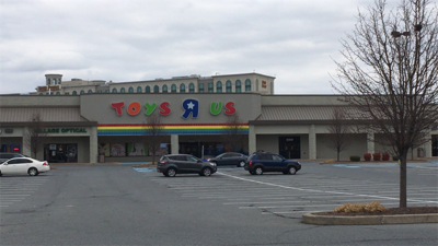 Dover Toys "R" Us to Close