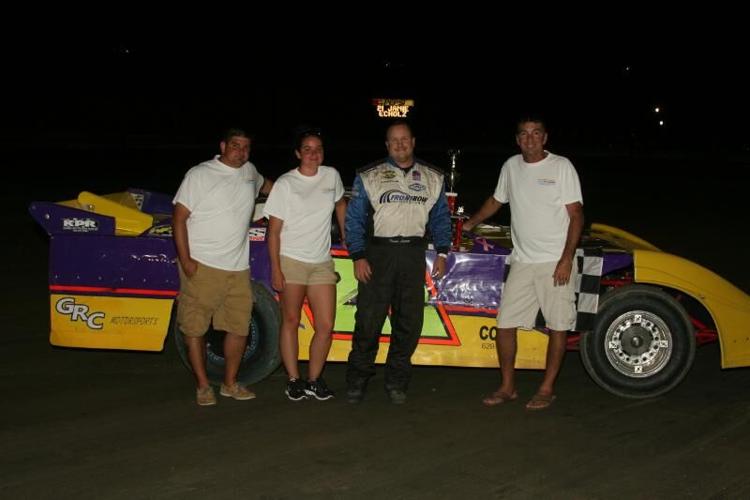 jamie-eckoltz-crate-model-winner-s-r-pete-sons-night