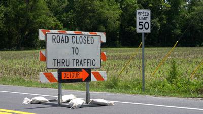 Road Closed Cave Neck Road
