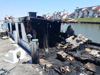 Chester House Boat Fire Under Investigation