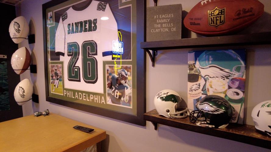 Philadelphia Eagles Home Bar